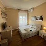 بيت ضيافة T-rooms كالياري