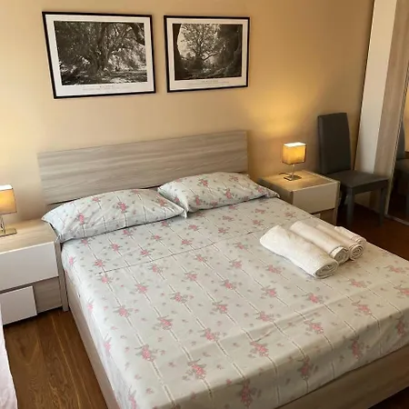 T-rooms * קליארי